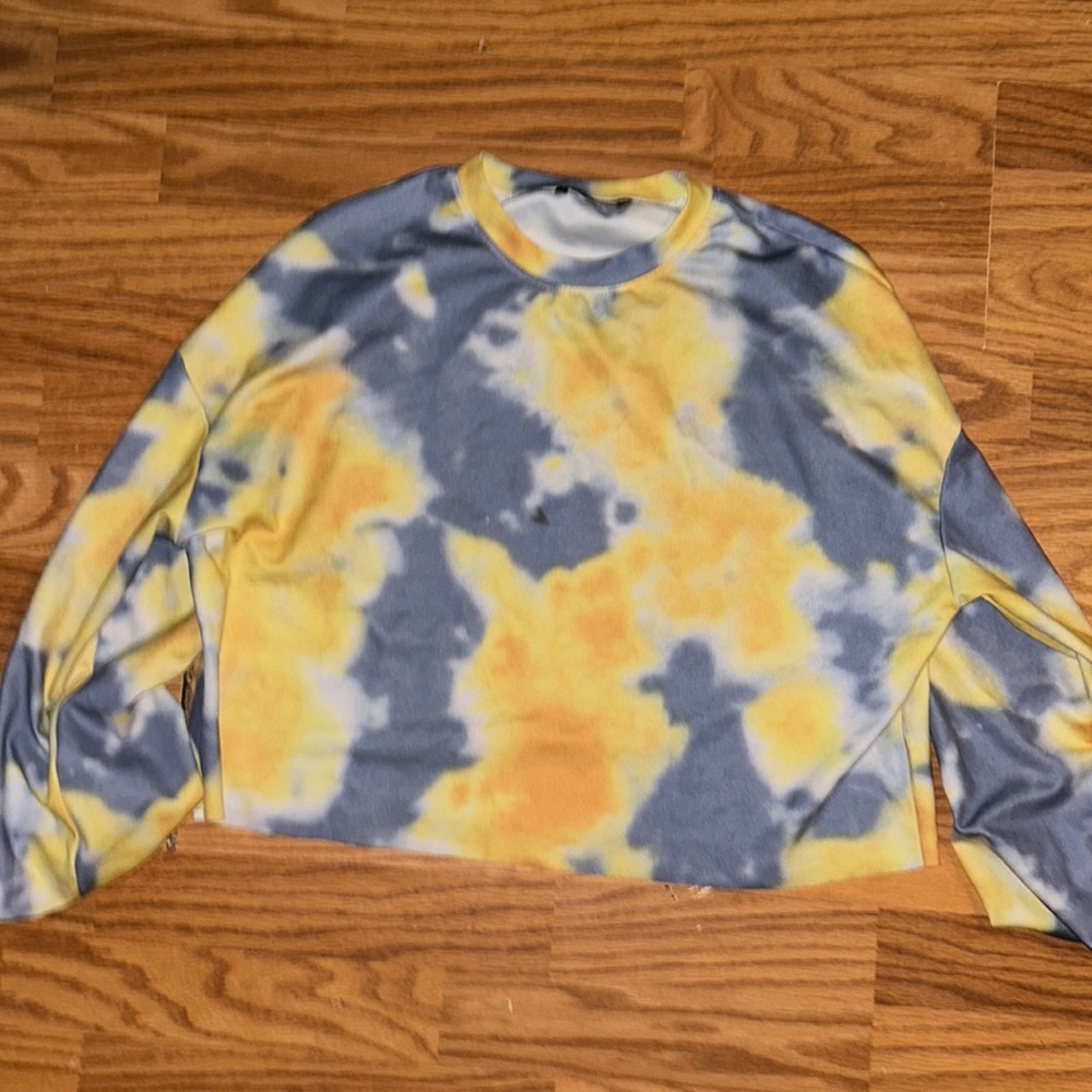 Size large tie dye crop top
